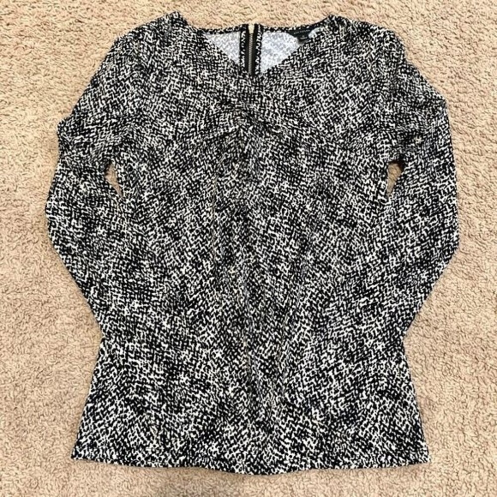 Ann Taylor black top women  long sleeve animal print zipper blouse size S
